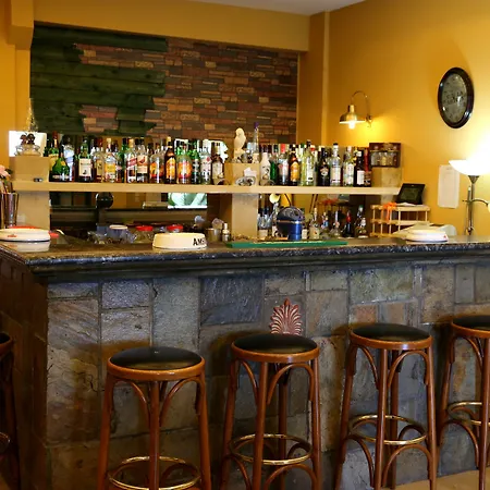 Sunrise מלון Pesádha