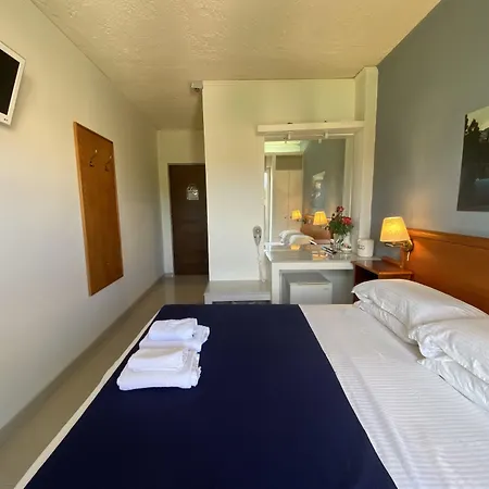 Sunrise Hotel Pesádha